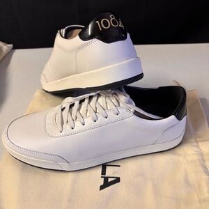 Beautiful Italian leather Novella fashion sneakers various sizes